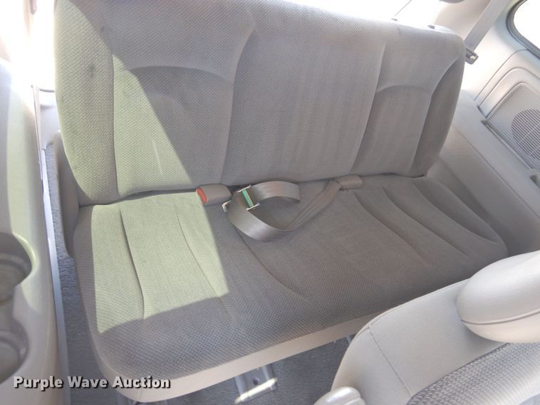 image for item LT9614 2001 Dodge Caravan  van