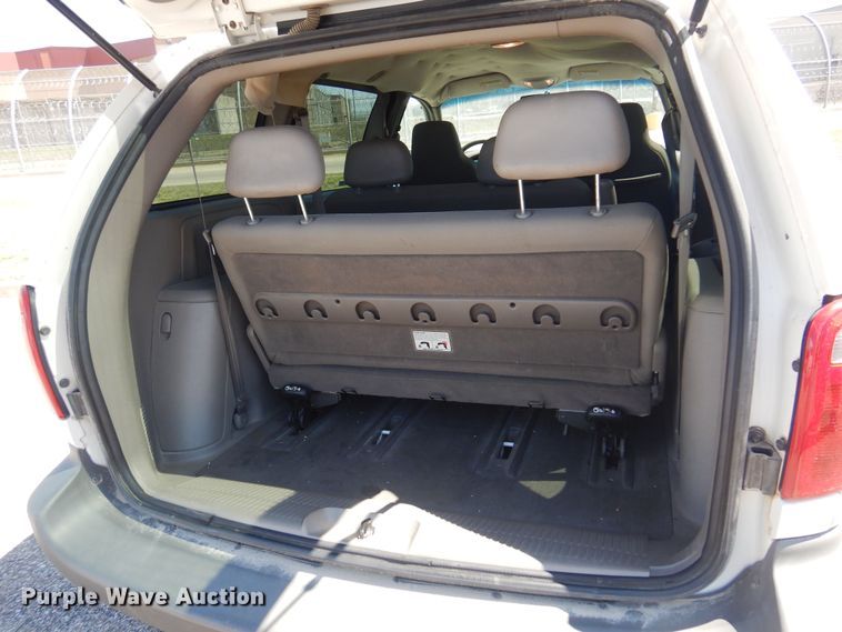 image for item LT9614 2001 Dodge Caravan  van