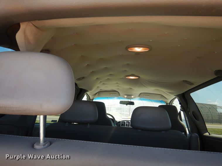 image for item LT9614 2001 Dodge Caravan  van