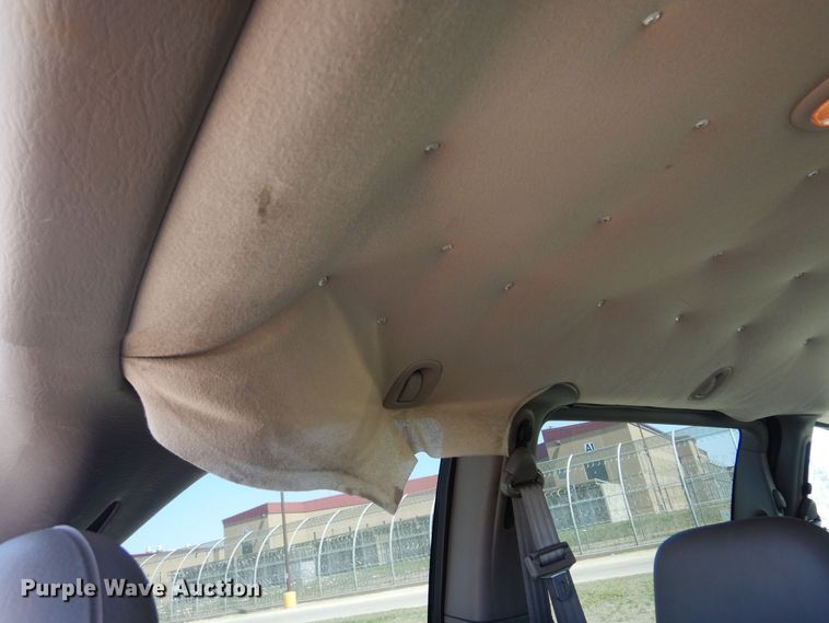 image for item LT9614 2001 Dodge Caravan  van