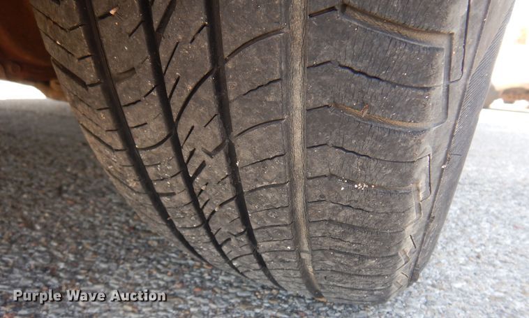 image for item LT9614 2001 Dodge Caravan  van