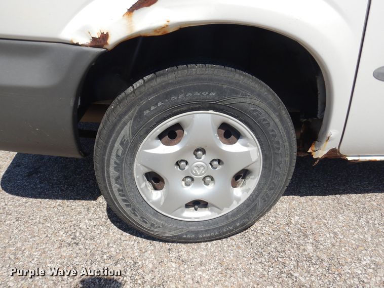 image for item LT9614 2001 Dodge Caravan  van