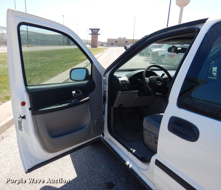 image for item LT9615 2008 Chevrolet Uplander  van