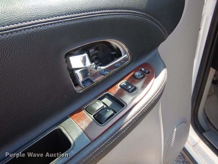 image for item LT9615 2008 Chevrolet Uplander  van