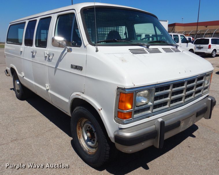 image for item LT9617 1991 Dodge Ram Wagon 350  van