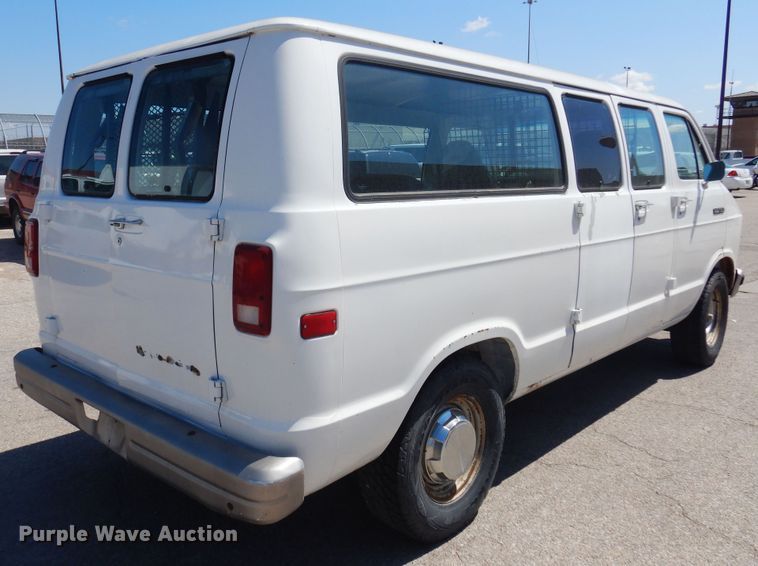 image for item LT9617 1991 Dodge Ram Wagon 350  van