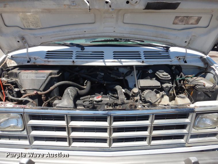 image for item LT9617 1991 Dodge Ram Wagon 350  van