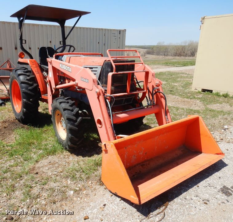 image for item LT9618 Kubota L3300  MFWD tractor