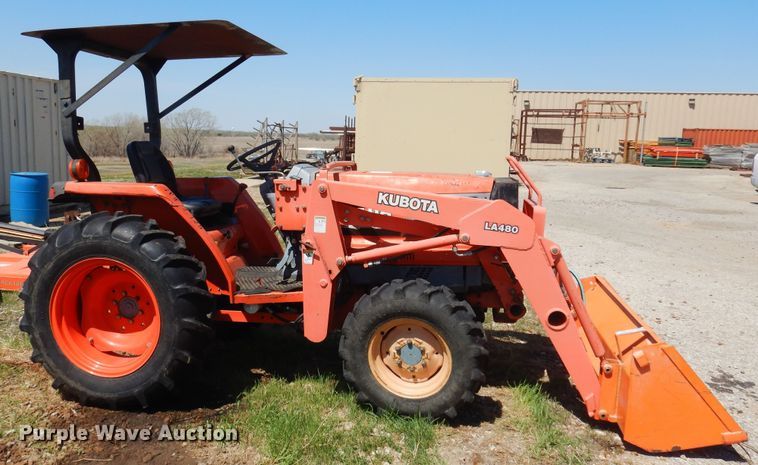 image for item LT9618 Kubota L3300  MFWD tractor