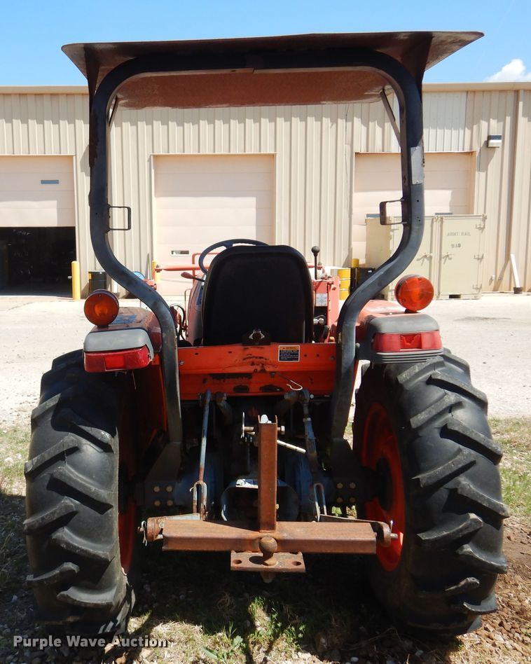image for item LT9618 Kubota L3300  MFWD tractor