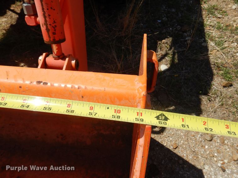 image for item LT9618 Kubota L3300  MFWD tractor