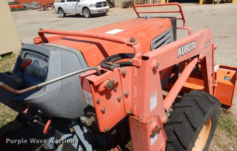 image for item LT9618 Kubota L3300  MFWD tractor