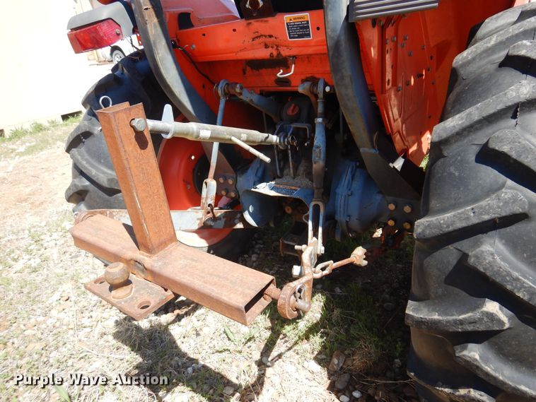 image for item LT9618 Kubota L3300  MFWD tractor