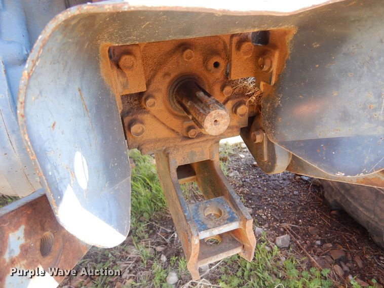 image for item LT9618 Kubota L3300  MFWD tractor