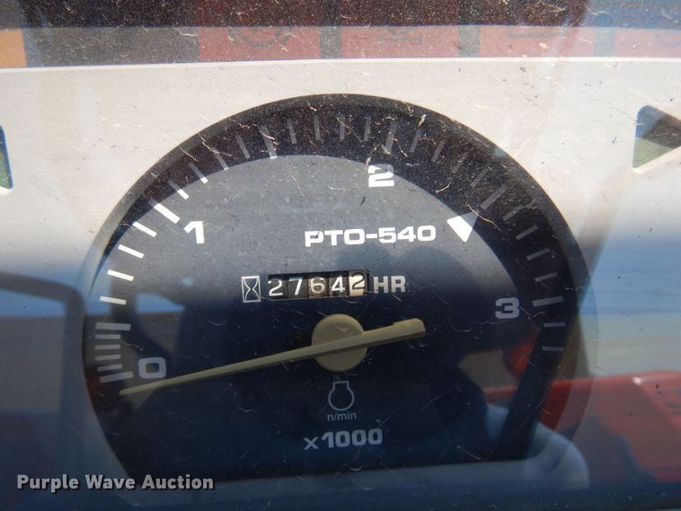 image for item LT9618 Kubota L3300  MFWD tractor