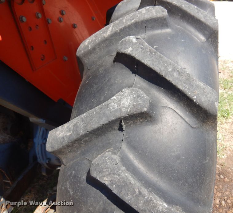 image for item LT9618 Kubota L3300  MFWD tractor