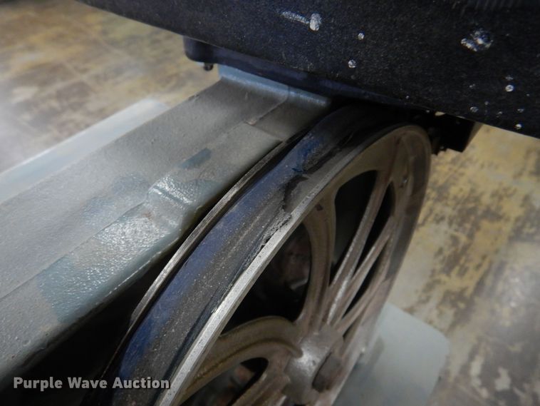 image for item LT9624 Delta  bandsaw