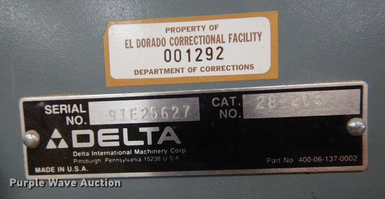 image for item LT9624 Delta  bandsaw