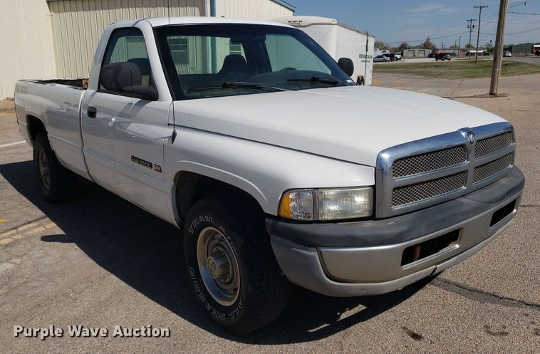 image for item LT9709 1999 Dodge Ram 2500  pickup truck