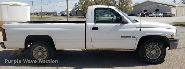 image for item LT9709 1999 Dodge Ram 2500  pickup truck