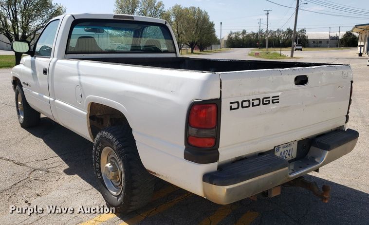 image for item LT9709 1999 Dodge Ram 2500  pickup truck