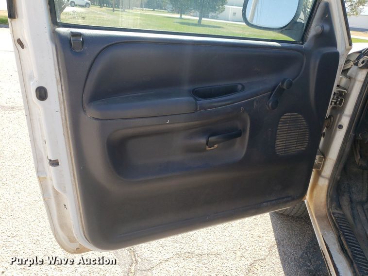 image for item LT9709 1999 Dodge Ram 2500  pickup truck