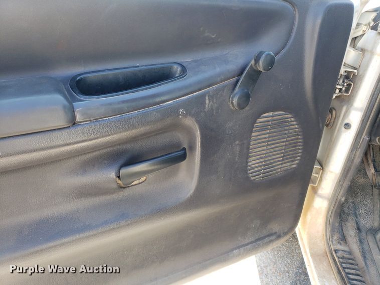 image for item LT9709 1999 Dodge Ram 2500  pickup truck