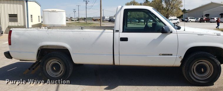 image for item LT9710 1995 Chevrolet C2500HD  pickup truck