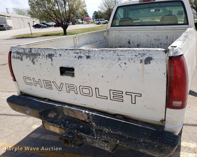 image for item LT9710 1995 Chevrolet C2500HD  pickup truck