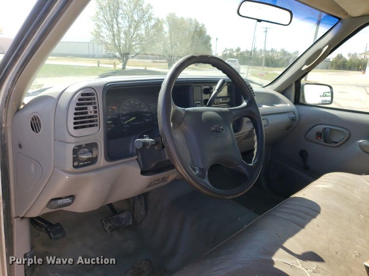 image for item LT9710 1995 Chevrolet C2500HD  pickup truck
