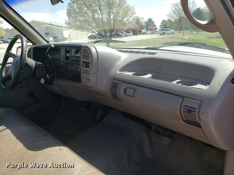 image for item LT9710 1995 Chevrolet C2500HD  pickup truck