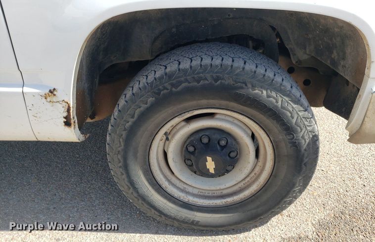 image for item LT9710 1995 Chevrolet C2500HD  pickup truck