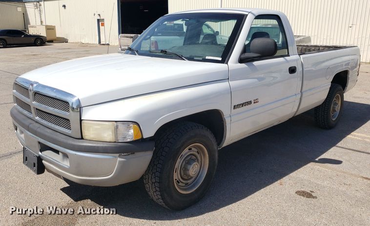 image for item LT9712 1999 Dodge Ram 2500  pickup truck
