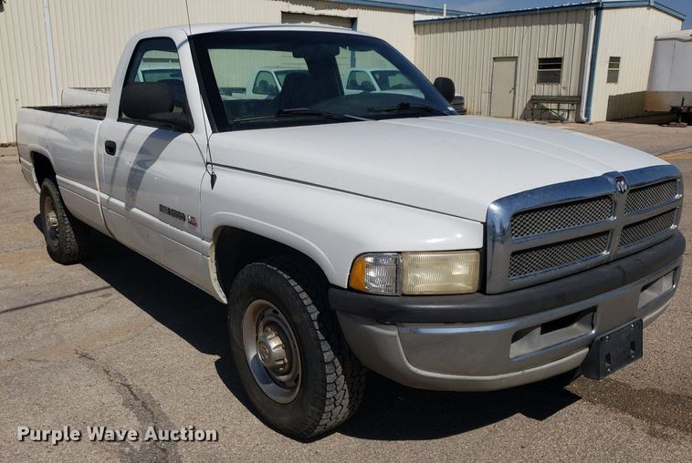 image for item LT9712 1999 Dodge Ram 2500  pickup truck