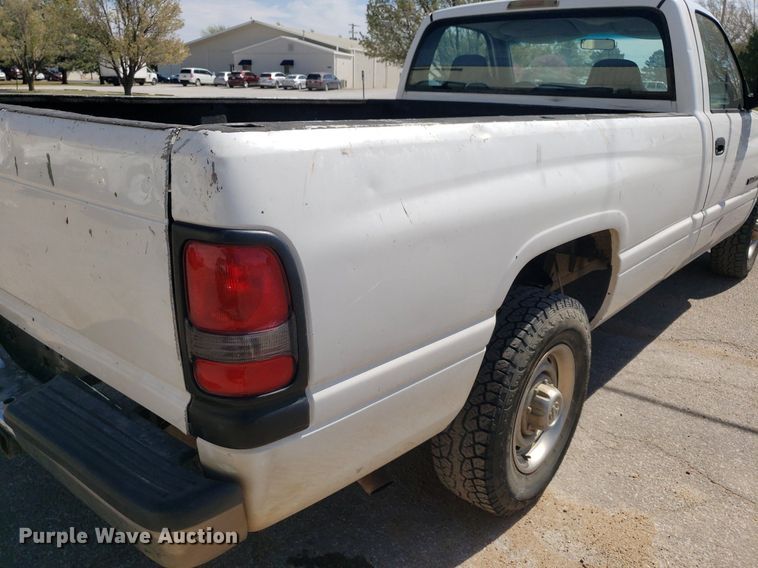 image for item LT9712 1999 Dodge Ram 2500  pickup truck
