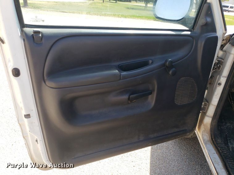 image for item LT9712 1999 Dodge Ram 2500  pickup truck