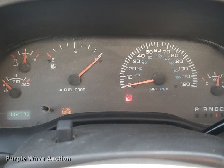 image for item LT9712 1999 Dodge Ram 2500  pickup truck