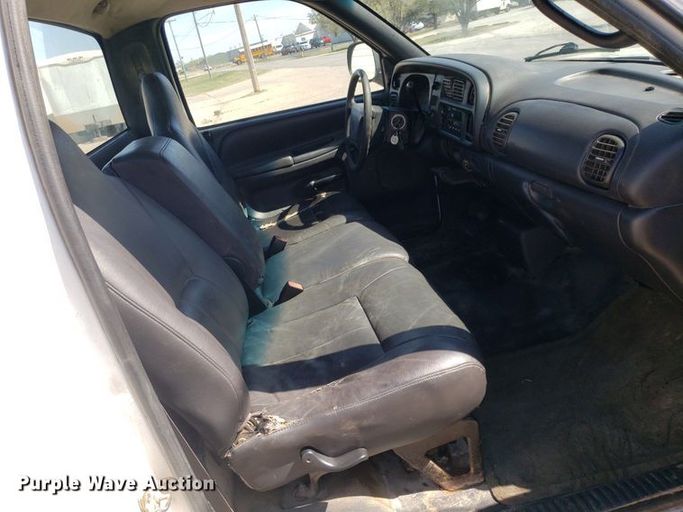 image for item LT9712 1999 Dodge Ram 2500  pickup truck