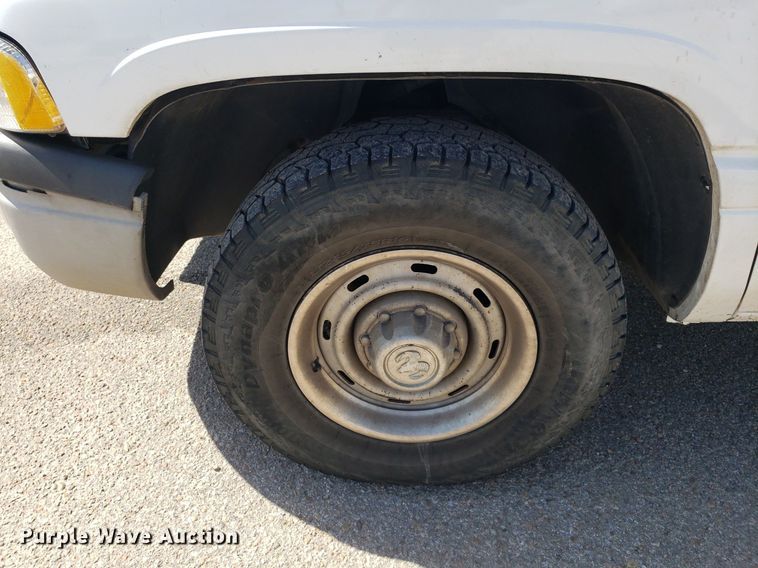 image for item LT9712 1999 Dodge Ram 2500  pickup truck