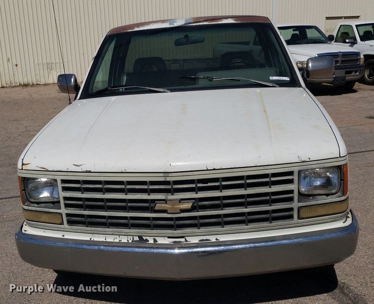 image for item LT9713 1992 Chevrolet C1500  pickup truck