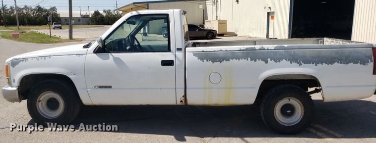 image for item LT9713 1992 Chevrolet C1500  pickup truck