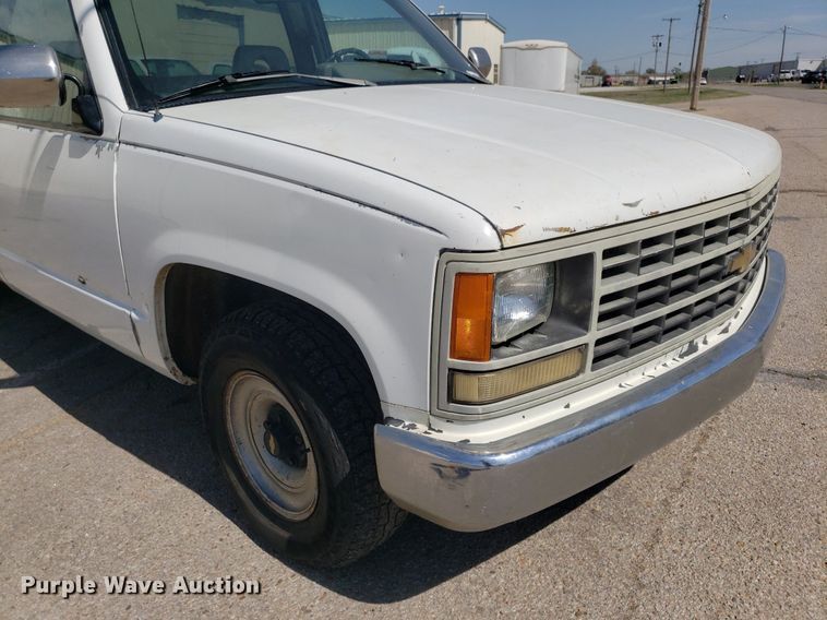 image for item LT9713 1992 Chevrolet C1500  pickup truck