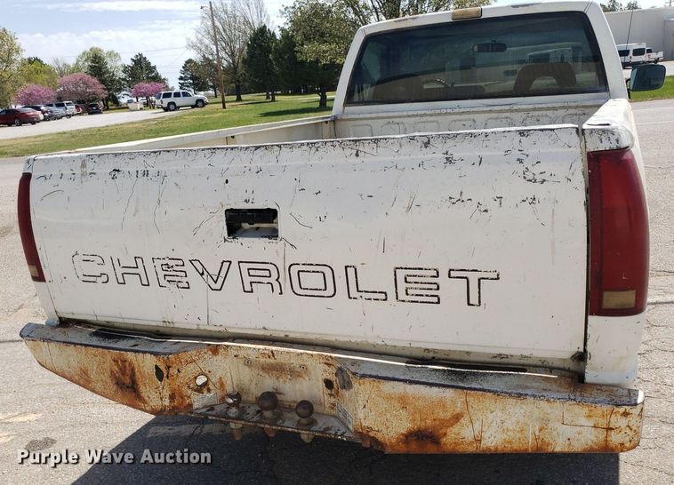 image for item LT9713 1992 Chevrolet C1500  pickup truck