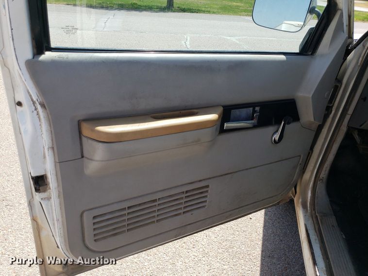 image for item LT9713 1992 Chevrolet C1500  pickup truck