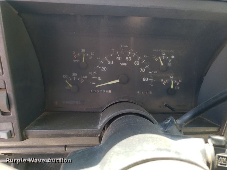 image for item LT9713 1992 Chevrolet C1500  pickup truck