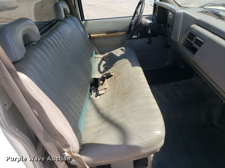 image for item LT9713 1992 Chevrolet C1500  pickup truck