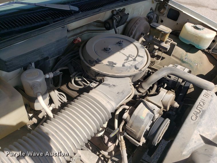 image for item LT9713 1992 Chevrolet C1500  pickup truck