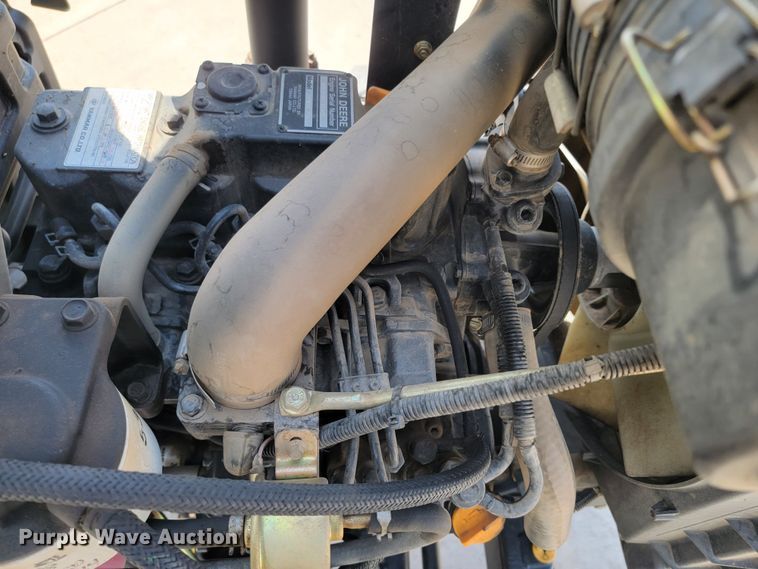 image for item LV9506 2006 John Deere 3320  MFWD tractor