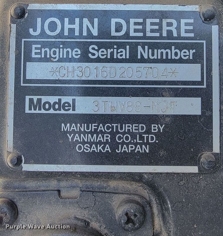 image for item LV9506 2006 John Deere 3320  MFWD tractor