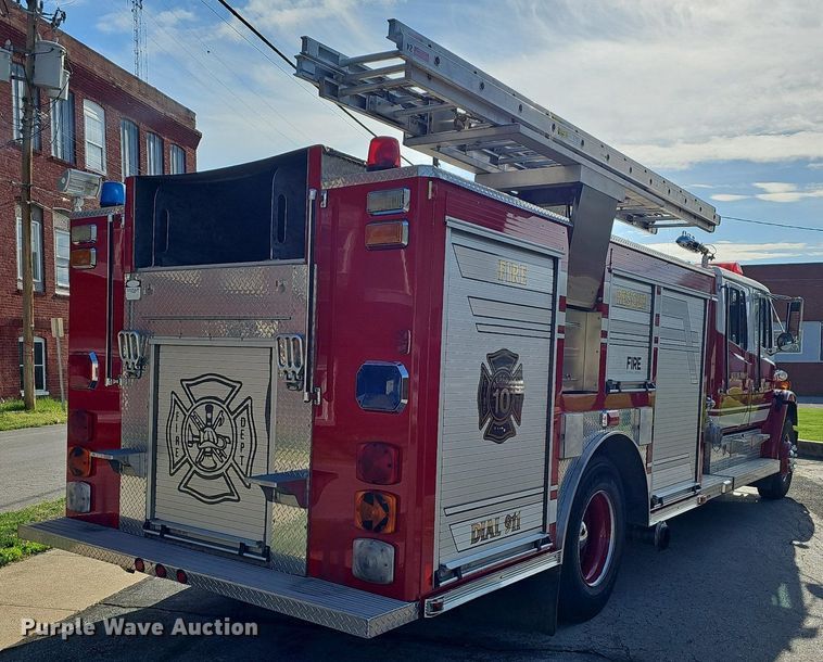 image for item MB9970 1998 Freightliner FL80  pumper fire truck